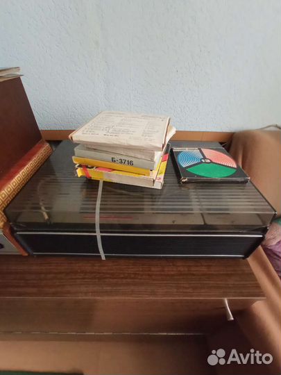 Катушечный магнитофон Эльфа-332 стерео с катушками