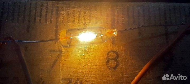 Миниатюрная лампа накаливания