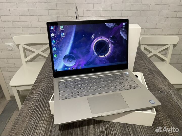 Ноутбук Xiaomi Mi Notebook Air 13.3
