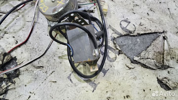 Электра aнтенна на Mеrсеdеs-Bеnz W123