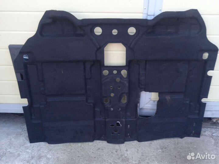 Рено сценик 2- утеплитель пола багажника