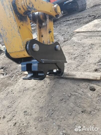 Мехaнический квик- кaплер (быстросъем) для экскава