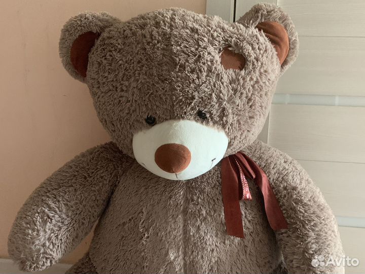 Плюшевый медведь большой