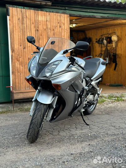 Honda VFR 800 vtec