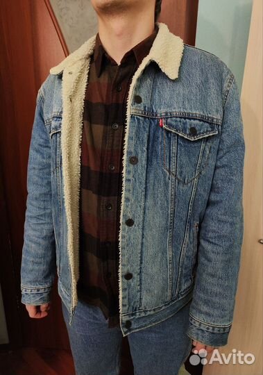 Джинсовая куртка levis шерпа L оригинал