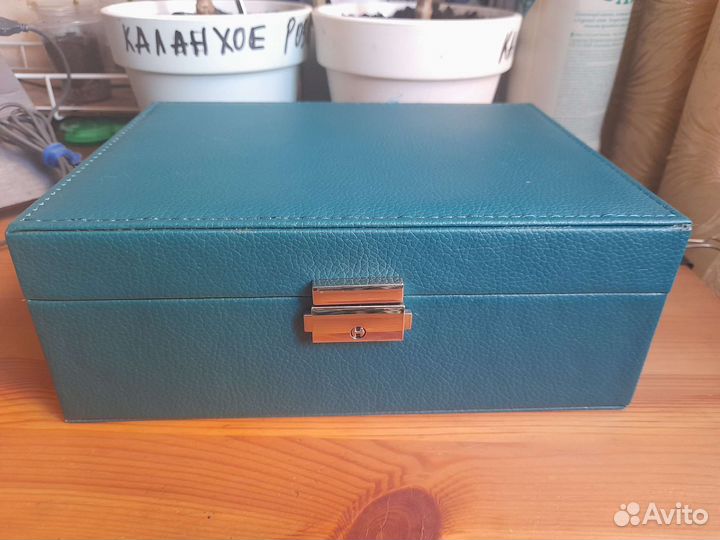 Шкатулка для украшений