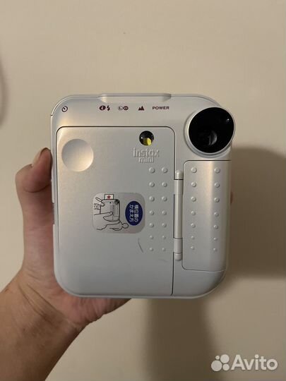 Фотоаппарат с мгновенной печатью