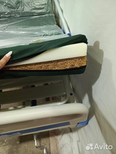 Кровать медицинская, практичная, удобная