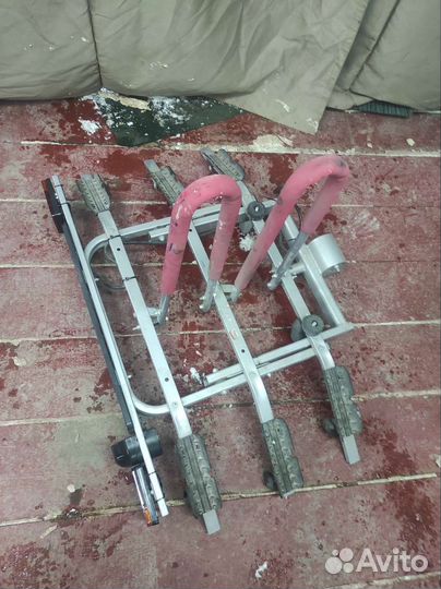 Перевозка на фаркоп для трёх велосипедов