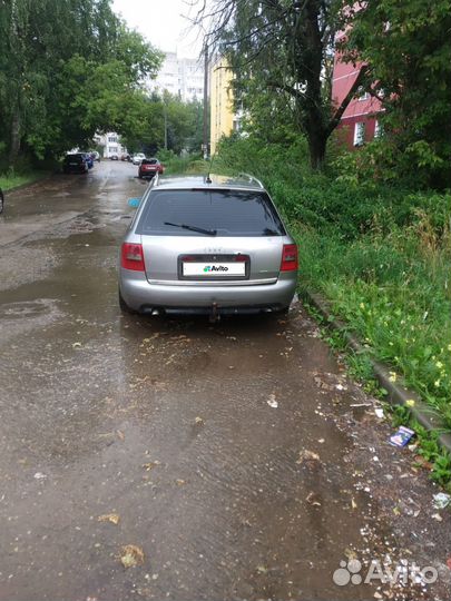 Audi A6 2.5 МТ, 2002, битый, 200 000 км