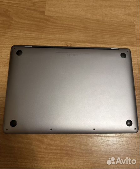 MacBook Pro 13 2020 A2251 i5/16/512 (идеальный)