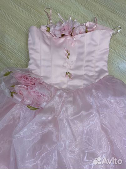 Платье праздничное для девочки