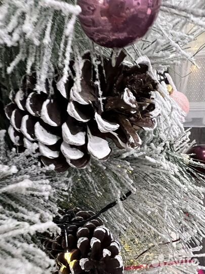 Искусственная заснеженная елка