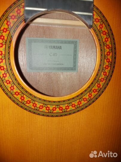 Классическая гитара yamaha c40