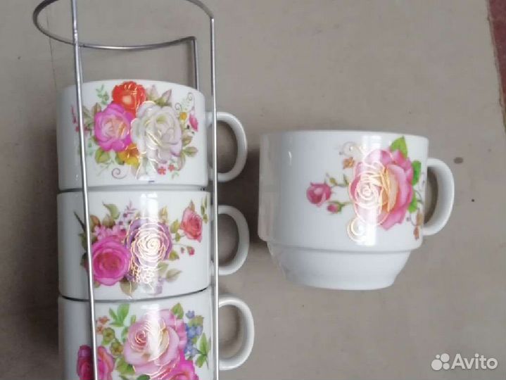 Набор кружек на подставке