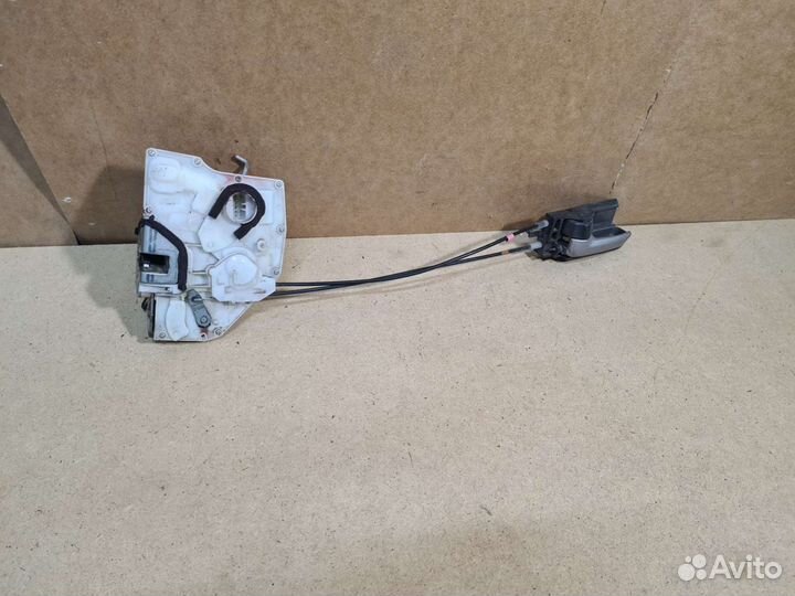 Замок передний правый левый двери Suzuki SX4