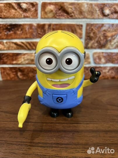 Игрушка Миньон говорящий