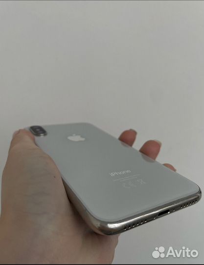 iPhone X, 64 ГБ