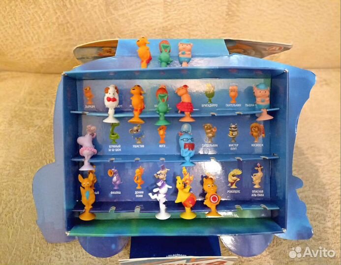 Коллекция прилипалы 4 из Дикси с коробкой