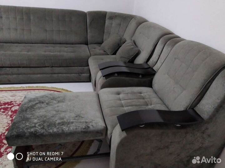 Диван угловой