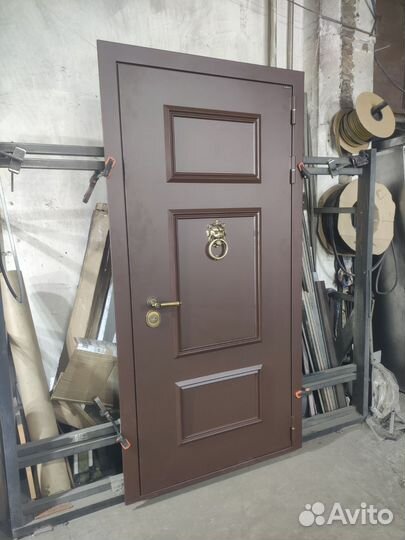 Дверь входная металлическая
