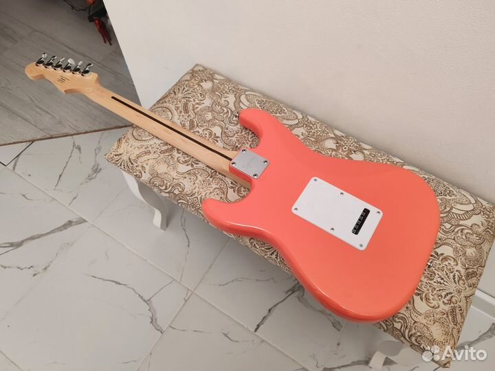 Fender squier Sonic stratocaster Coral