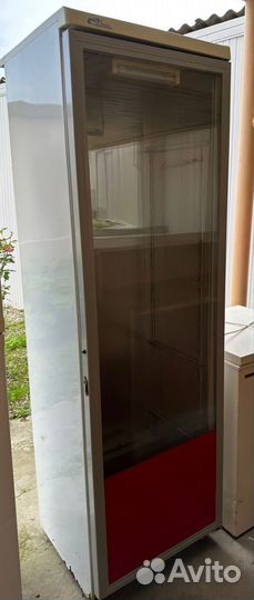 Холодильник витрина