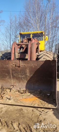 Фронтальный погрузчик Кировец К-700, 1984