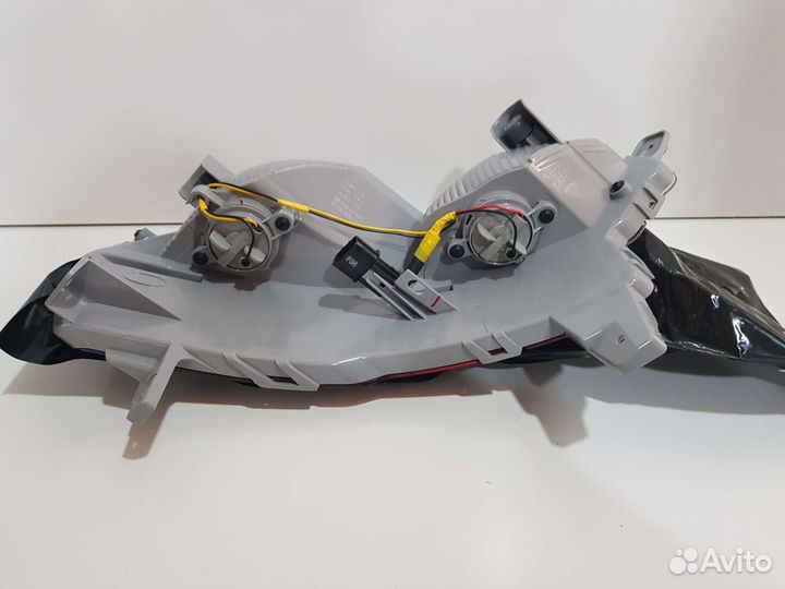 Фонарь Kia Sportage 4 зад прав новый оригинал