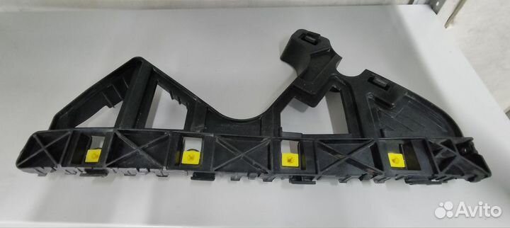 Кронштейн бампера Kia Optima 4JF 2016-2020