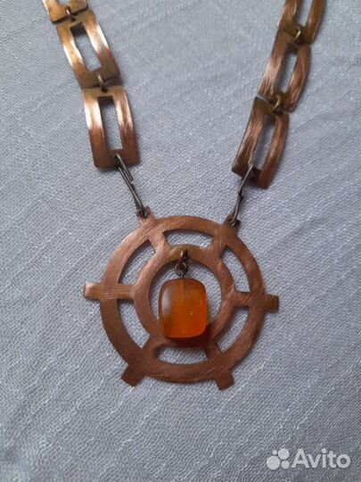 Медное колье с янтарем старинное лечебное