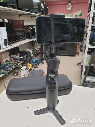 Электрический стабилизатор для смартфона Moza Mini