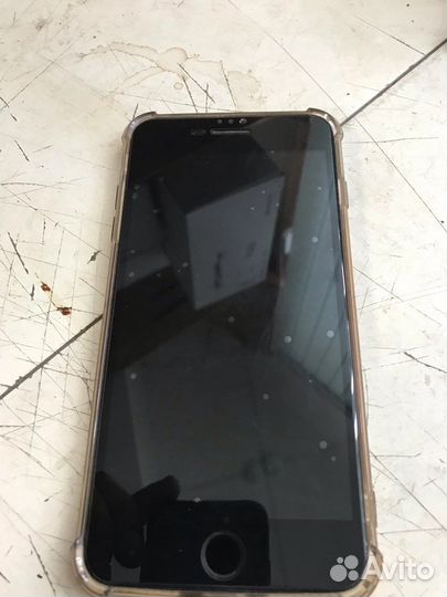 Телефон iPhone 8 plus