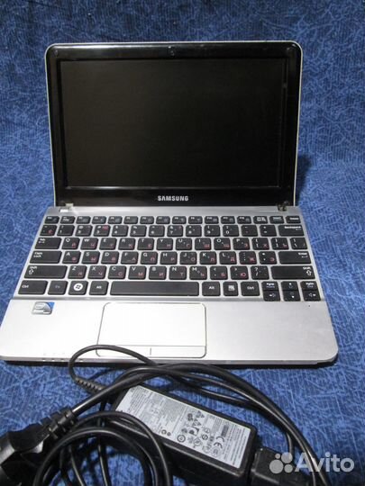 Нетбук Samsung NP-NC210