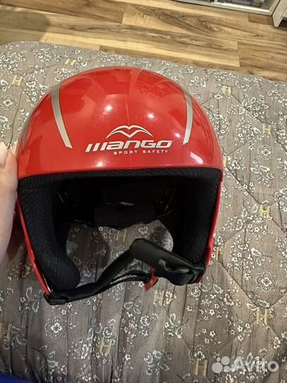 Горнолыжный шлем