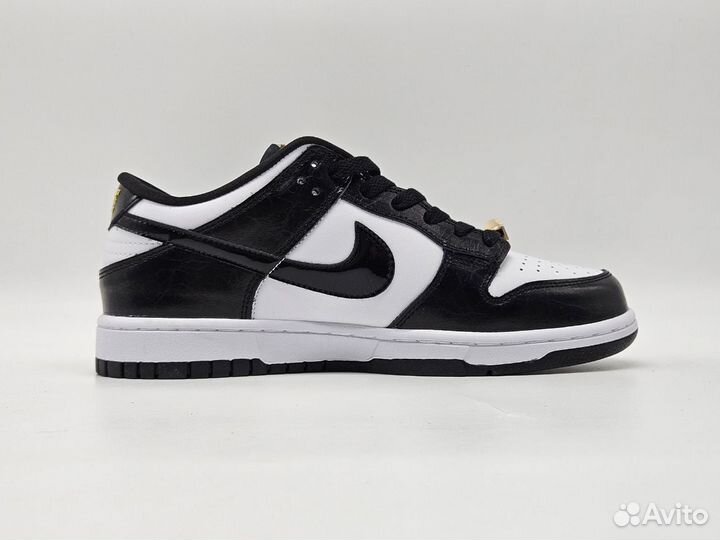 Dunk Low SE World Champ