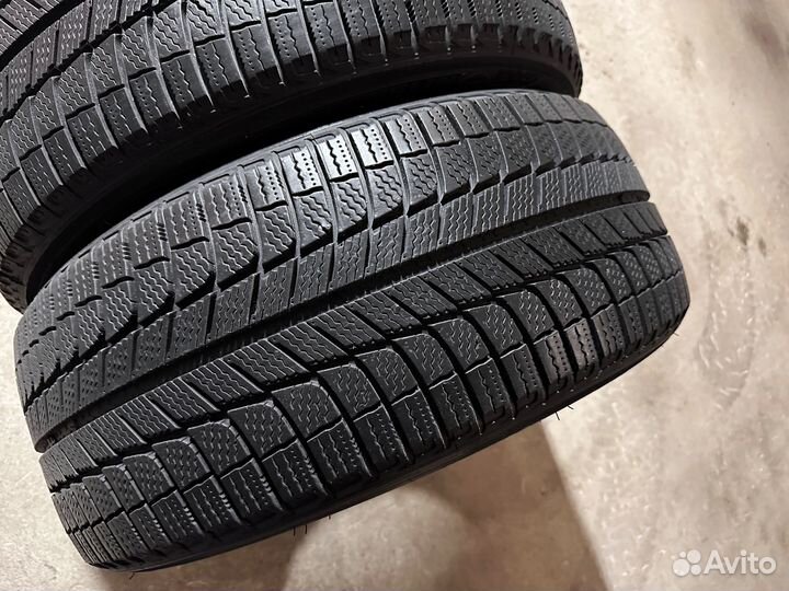 Michelin X-Ice XI3 245/45 R19