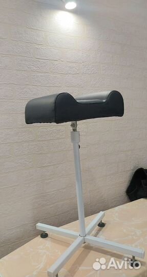 Педикюрная подставка под ногу