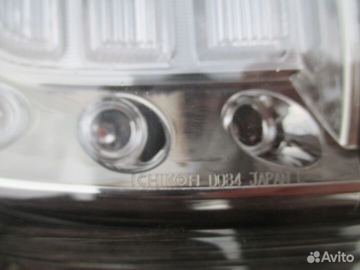 Фонарь задний наружный левый Nissan Patrol Y62