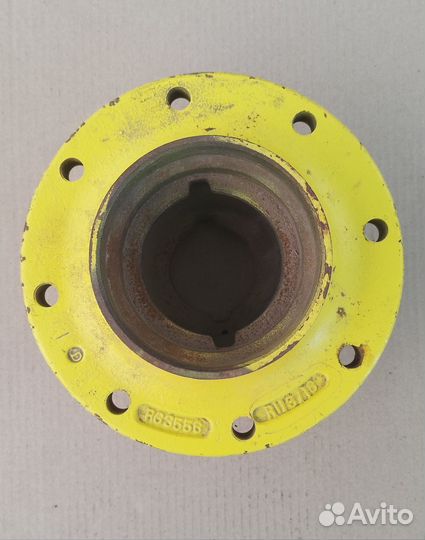 John Deere R113718 Cупица