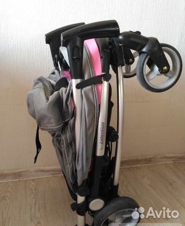 Прогулочная коляска трость