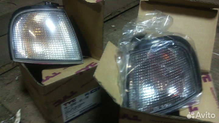 Указатель поворотов Nissan Р10