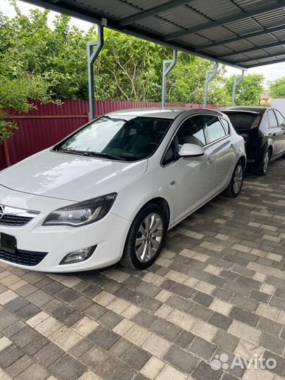 Opel Astra 1.6 AT, 2010, 169 000 км