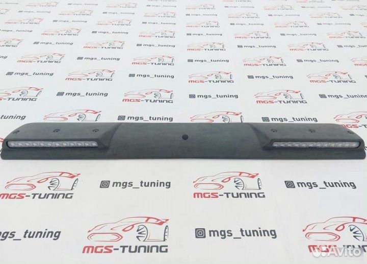 Передний спойлер (B) на Mercedes G-Class W463