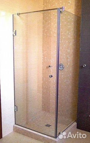 Стеклянные душевые перегородки