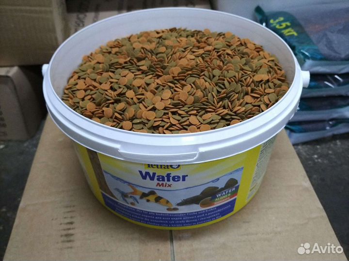 Продаю корм для рыб