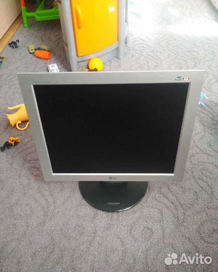 Монитор LG