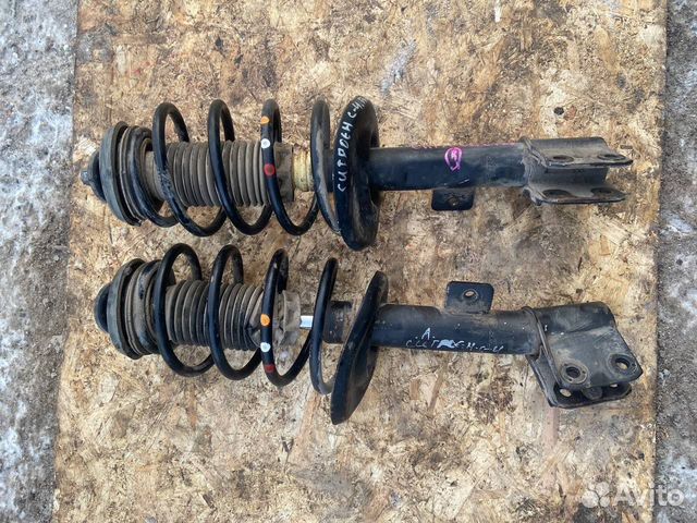 Передняя правая стойка Citroen C4 B7 В сборе