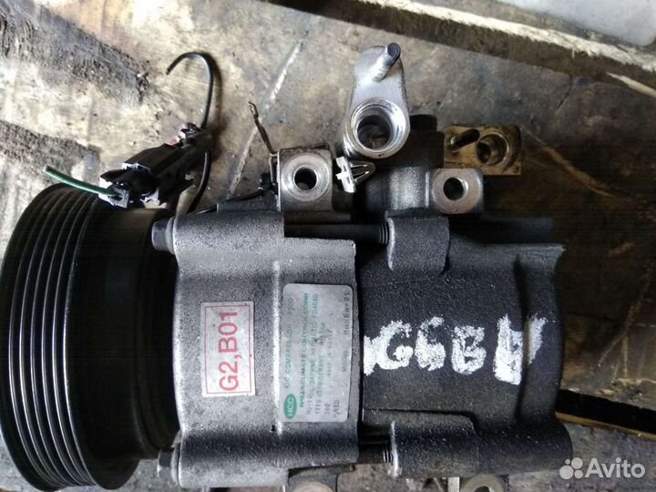 Компрессор автомобильный Kia Magentis