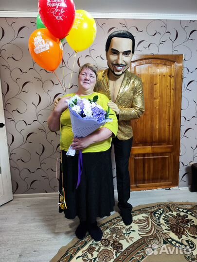 Артур Пирожков ростовая кукла. Шуточный стриптиз